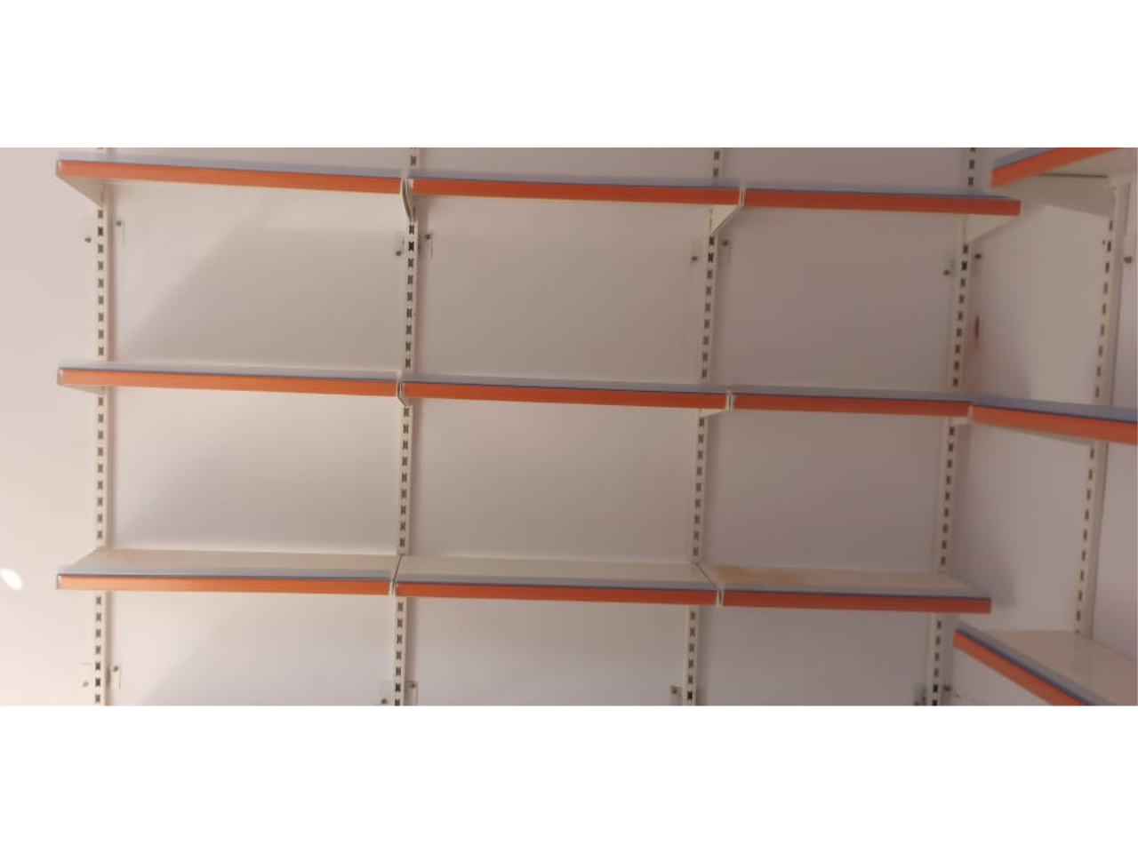 890336881_wall mount rack.png